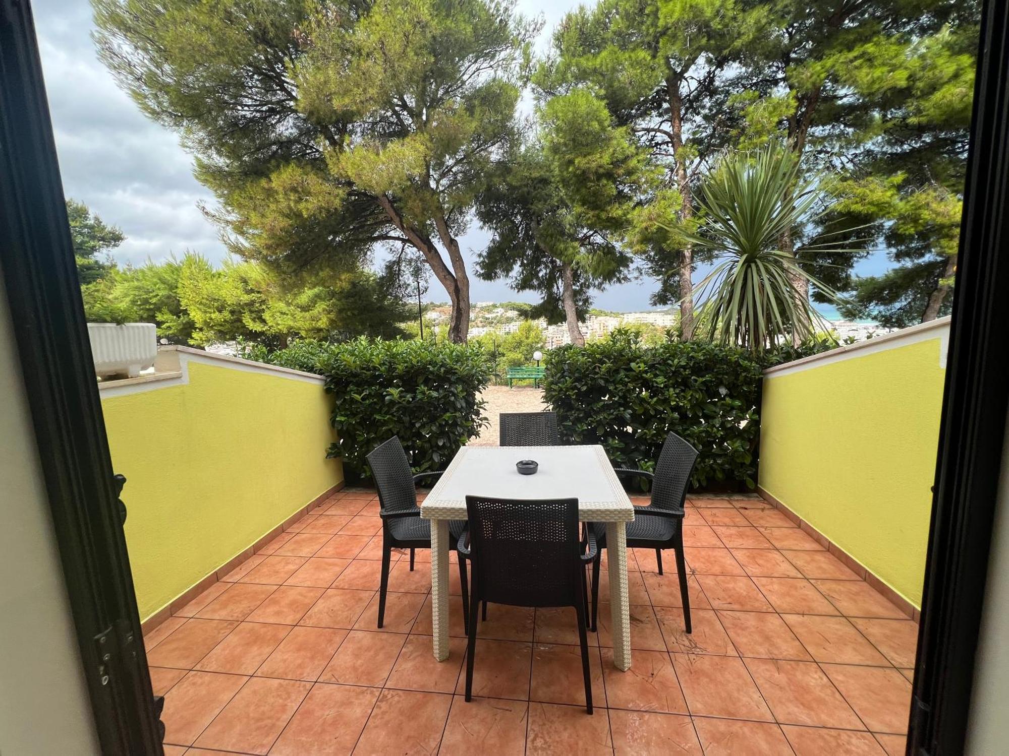 Argeste Club Vacanze Vieste Exterior photo